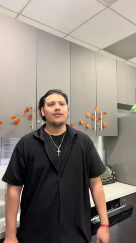 That one tio at a party 😭😭