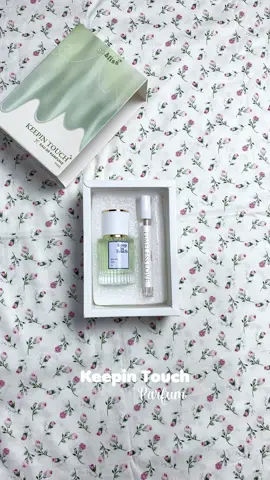—— Keepin touch✨ Kita mulai hari ini dgn yg seger seger 🍃 #parfum #parfumviral #parfumbebliss #fyp #foryou 