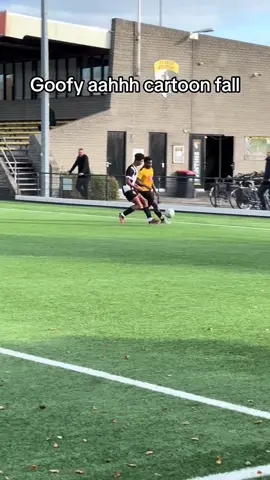 Bro just kept falling 💀 (@Toufgah) #Soccer #futbol #fail #funny 