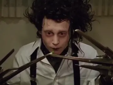 Johnny depp is the real million different people  #trend #johnnydepp #cinema #characters #movies #edwardscissorhands #madhatter #willywonka #victor #corpsebride #rango #sweeneytodd #wade #crybaby #glenlantz #barnabascollins #gellertgrindelwald #acting #bittersweetsymphony 