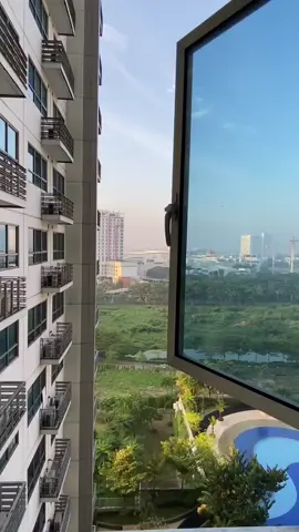Morning View 😍 #weekend #trendingsong #jelajahindonesia #lewatberanda #summareconmallbekasi  #fyp #xybca #apartment 