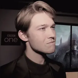 five minutes and a hair tie or whatever #joealwyn #alwyn #joe #joealwynedit #fyp #viral #fypage #foryou #alwyner #trending #thebrutalist #londonboy 