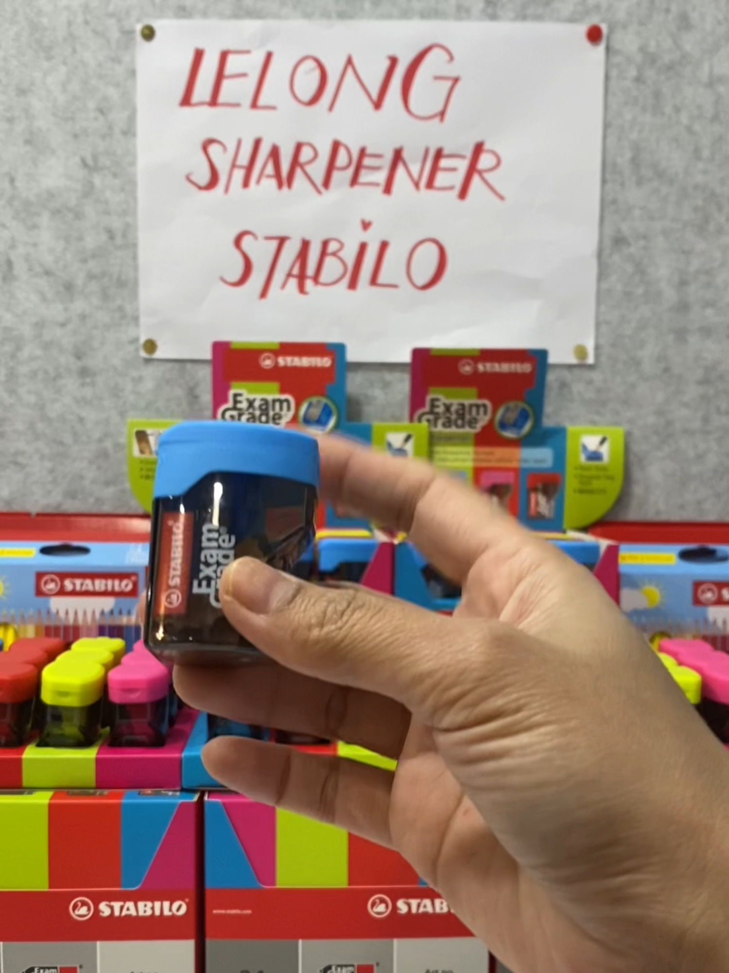Sharpener Stabilo ni memang berkualiti dan tak mudah pecah guys! #stabilomalaysia #stabilosharpener #sharpener #stationary #pengasahpensil #tiktokshop #yayaward #fyppp