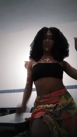 #CapCut #afropaty #negra #consciencianegra #pinturas #corporal #danca #blac #afro #negona #escola #viral_video #make #afroblack #cabelo #viral_video #viralizar 
