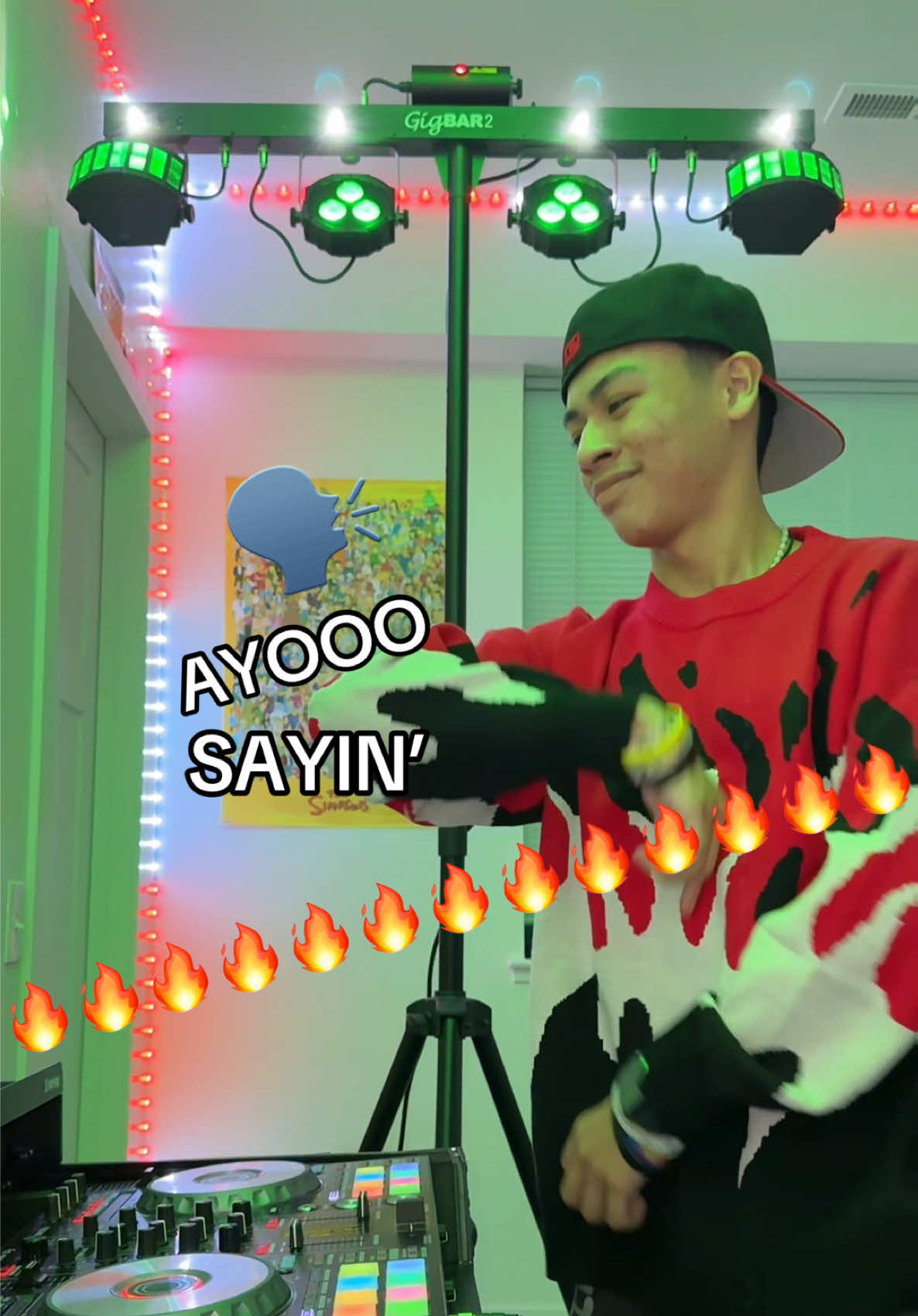 clothes from @emmiolofficial‼️🙌🏽 #dj #mashup #tovelo #taiocruz #transition #party @Tove Lo @AlphaTheta / Pioneer DJ USA @Chauvet DJ 