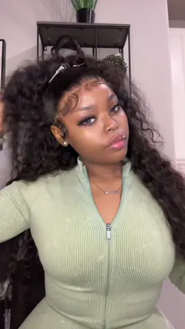 @CheetahBeautyHair 😍😍 $199 for 30 inch Deep Wave 13x6 Lace Frontal Wig