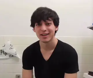 yo regresando despues de tener un bajon emocional:  #joji #Joji #JOJI #fyp 
