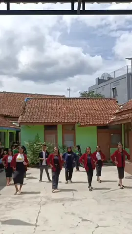 💃🏻#senitari #smkn10bandung #fypシ #masukberanda #viraltiktok #xyzbca 
