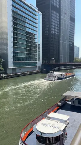 Chilling Life 🛥️🛥️ #travelblog #chicago #tiktok 