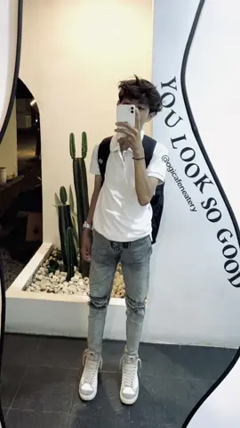 🙇🏻