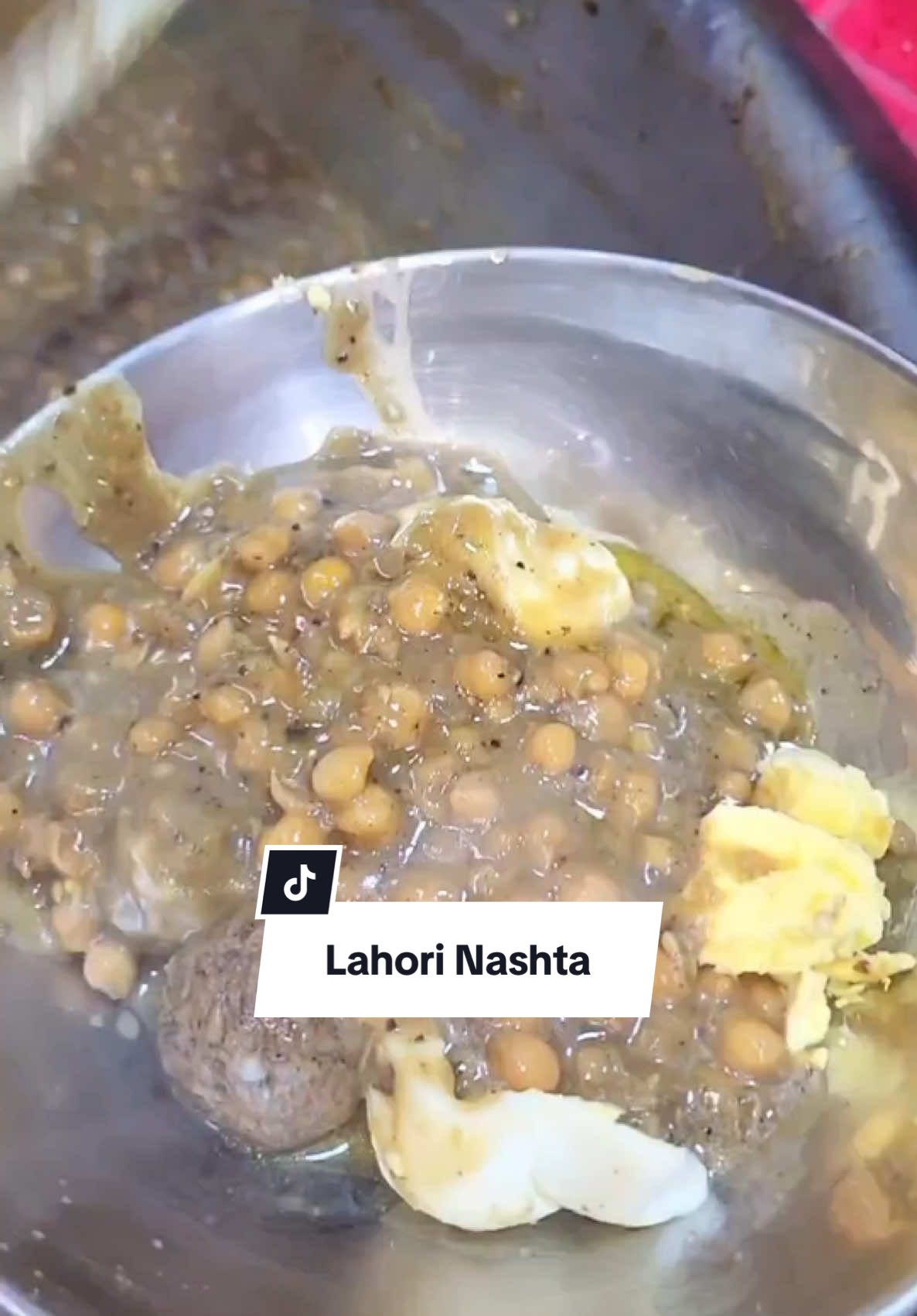 #lahore #Foodie #foodtiktok #foodvideo #restaurant #mutton #frypgシ #breakfast #mutton #eggs #restaurant #androon_lahore #naan #foodexploration #foodtiktok #viral #paye #streetfood #reel #foodreview #foodreels #voiceover 
