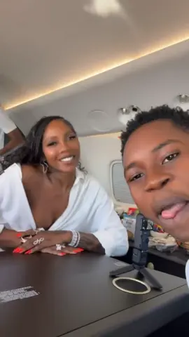 Tiwa Savage flew Peller on a Private jet ❤️❤️❤️❤️❤️