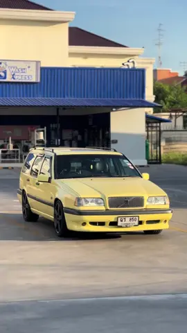 💛💛 #carsoftiktok #cars #carspotting #volvo #volvotok #volvotiktok #volvo850 #volvo850r #volvo850t5r #volvo850t5 #volvo850turbo #volvo850estate #volvo850rwagon #volvowagon #volvoestate #volvocars #volvoforlife #fyp #foryou #foryoupage #รถแต่ง #รถซิ่ง #ฟีด 