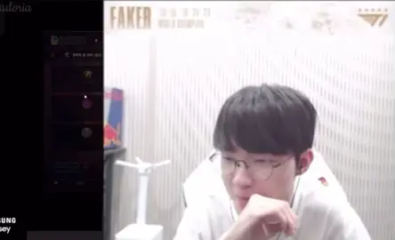 Sốp thấy moment này cuti qá nên muốn share cho mọi người xem cùng🥹 Xem phản ứng của anh Ủn và 2 ông báo Guma vs Oner kìa, sao mà nó kì kì ta :))) cứ trêu anh F miết thôi🤡  Đúng là muốn biết mqh của 2 người này ntn hãy nhìn vào phản ứng của những người xung quanh mà ㅋㅋㅋㅋ  Cre: Youtube 승girlfromthemoon #faker #peanut #leesanghyeok #hanwangho #이상혁 #피넛 #페이커 #fakenut #fakenut #fakenut #xuhuong #xuhuong #xuhuong #otp #otpisreal 