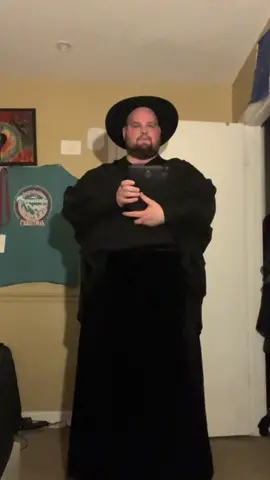 It is midnight and this is what ive decided to do. Definitely going to film in a bigger room during the day so i can actually walk #dancerscomeinallsizes #dance #dancer #choreography  choreo: @Christopher Scott 