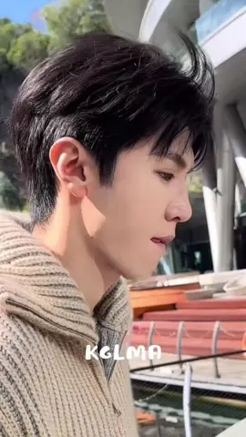 ซานต้านส่งคนนี้มาให้ที🧑🏻‍🎄❄️#เฉินเจ๋อหย่วน #陈哲远chenzheyuan 