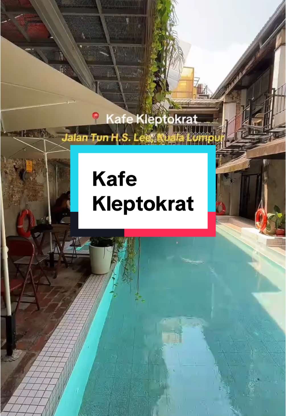Found a very aesthetically pleasing cafe with a pool view in KL. The cafe not only have a rustic setting but also offers Malaysian authentic dishes and desserts. They are a bit pricey but with the amazing view and vibes, definitely worth the price. #klfoodie #cafehuntermy #klcafe #kualalumpur 