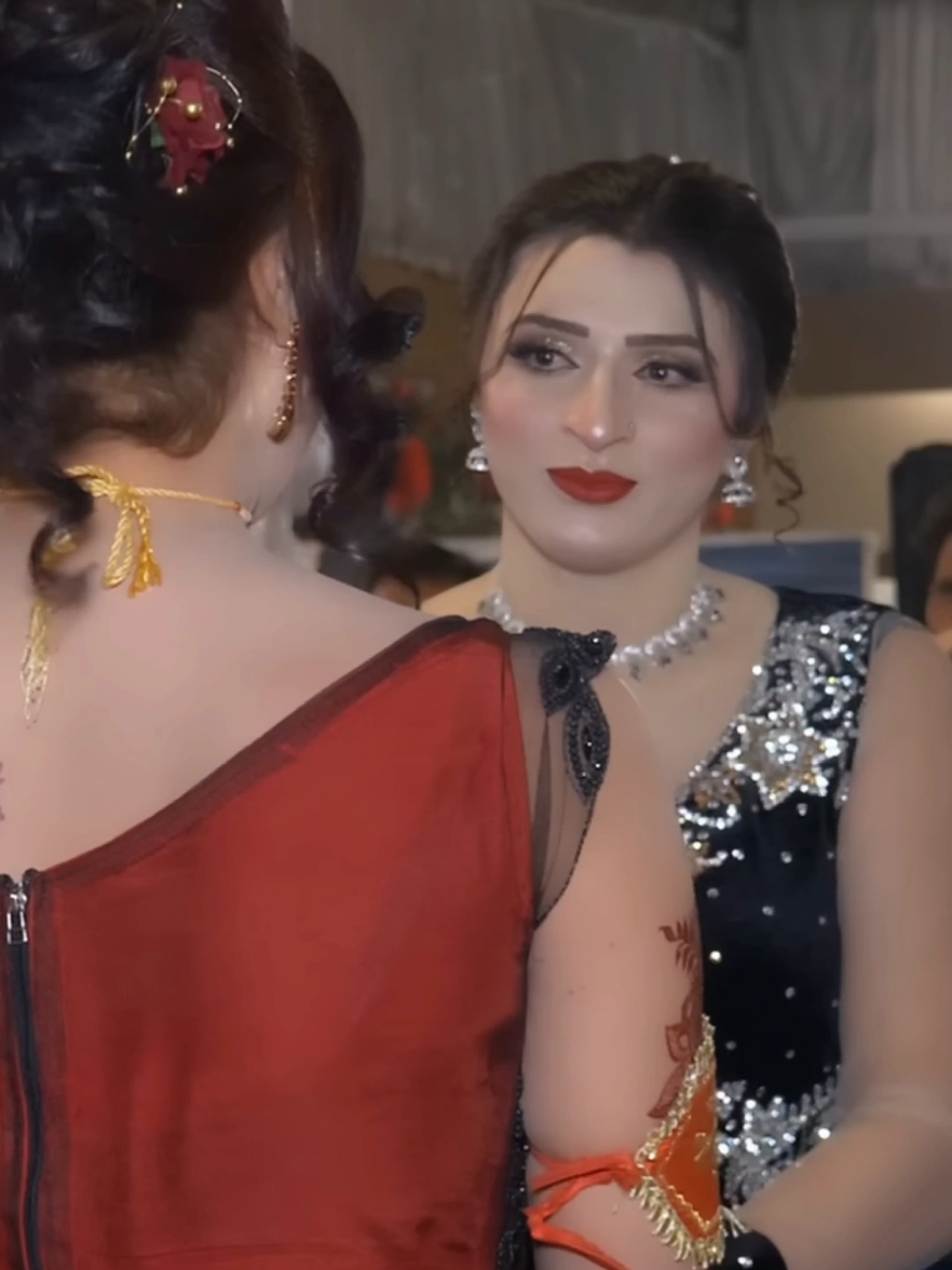 Bichhi Padi Hai Aashqi _ Alina Khan Birthday Party Entry 2024(4K_HD) #Alinakhan #bartday #rimalshahmujra #rimalshah4 #songsarikinew2024 #mahekmalikofficial #rimal_ali_shah_official1 