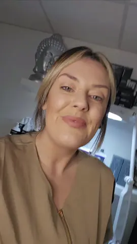 💋💉 OPENING OFFERS RUNNING UNTIL 15.12.24 💉💋 #belfast #carrickfergus #filler #greatskin #aesthetics #beauty #skinbooster #vitaminb12 #skinbooster 