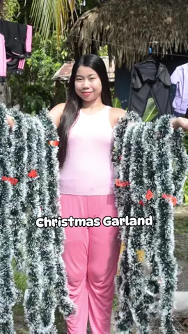MAPAPA WOW KA TALAGA SA GANDA AT HABA NG CHRISTMAS GARLAND NA ITO! 😲 ANG MURA PA. PERFECT TALAGANG PANG DECORATE NGAYONG PASKO. #garland #christmasgarland #christmasdecor #xmasdecor #decorationideas #merrychristmas #tiktokfinds #mustbuy 