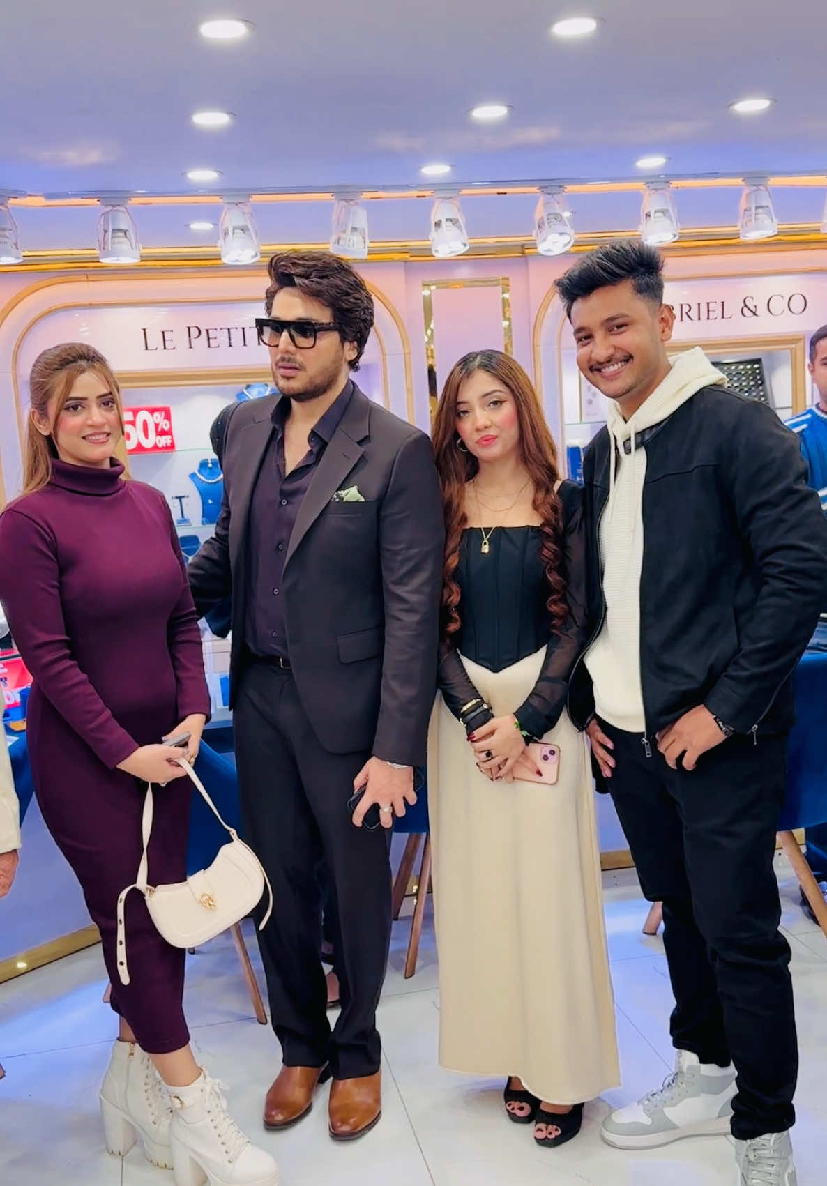 Humein tu sab Attitude dikha rhy han😂🔥❤️__#ahmera 