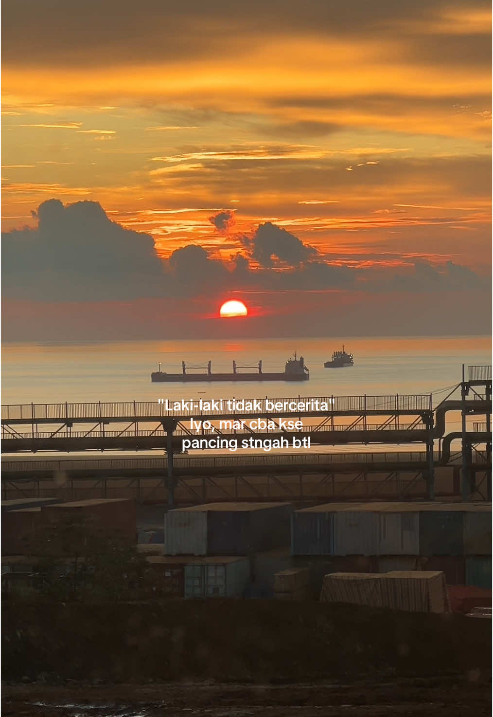 auto crewet 🗿 #CapCut #captikus #sunset #manado #fypp #4up #Meme