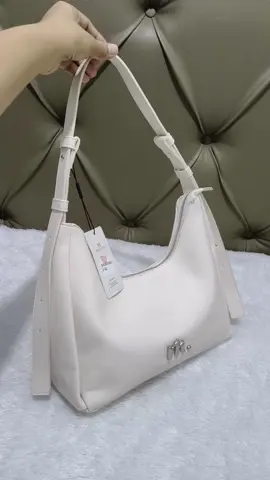 rekomendasi tas Tote bag terbaru dari brand mossdoom original/tas shoulder bag wanita yang mau order di keranjang kuning #taswanita #tasbahuwanita #shoulderbagwanita #taswanitakekinian #shoulderbagkekinian #mossdoom #totebag 