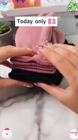 These will keep you warm ?! #winterishere #ohbabyitscoldoutside #cold #coldweather #winter  #gioves #winterfashion #tiktokshopblackfriday  #tiktokshopcybermonday #falldealsforyou #winteraccessories 