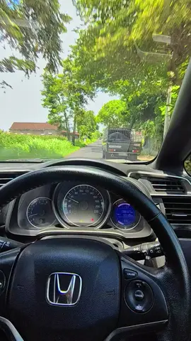 🥱culik aku dong  #fyp #like ##lewatberanda #soundviral #salatiga #semarang #gk5 #jazzgk5 #hondajazz #nyetirmobil #bahanswmu #statuswhatsapp #prank #buatstorykamu 