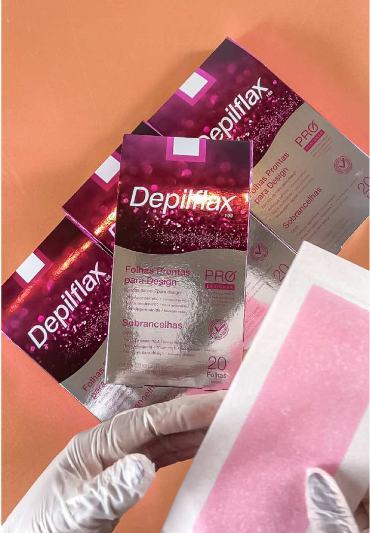 A cera perfeita para sobrancelhas existe e eu psso provar🤎✨  Disponível no nosso site, acesse o link que está na Bio ou Comente “EU QUERO” que enviamos o link🤩 #designdesobrancelhas #sobrancelhas #tiktokviral #tiktoknews #tiktokshop 