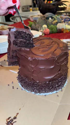 Bruce’s Chocolate Cake 😍🍰🍫 Gooey, Moist, Delicious. 10/10 📍: Keik Bakeshop 🌇: Miami, FL #foodyfetish #chocolate #chocolatecake #cake #cakes #miamifood #miamieats #miamifoodie 