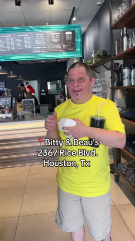 Mi tio nos visito de Reynosa y lo llevamos a @Bitty & Beau’s Coffee nos encantó! Han ido?! #bittyandbeauscoffee #ricevillage #downsyndrome #specialneeds #inclusive #humanrights #houstoncoffee #coffeelover #fyp 