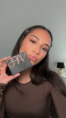 nars bronzer lover #makeup #bronzymakeup #glowymakeup #foryou #foryoupage 