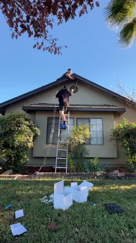 THIS year I’m helping my parents go ALL OUT! A finger snap, #LightyourSpark with #Goveeoutdoorlights powered Christmas Wonderland! #goveechristmaslightss 