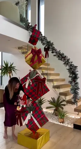She turns simple cardboard boxes into heartwarming Christmas gifts! 🎁✨ Do you love creative DIYs like this? Let us know—have you tried something similar for the holidays? #box #DIY #diyproject #diyfashion #diyhomedecor #christmas #natal #christmas2024 #christmasdecor #christmastiktok #christmascountdown #christmastree #christmastree #follow #followme #following #happychristmas #fyp #fypシ #fypシ゚viral #fypage #fyppppppppppppppppppppppp #fypツ #viralvideo #viraltiktok #viral_video #viralvideos #viralllllll #viral? #virale #reposting #like #lik #likes #trend #trending #trendy #magic #santaclaus #tree #holiday #holidaycountdown #gift #giftideas #tiktokshop #shopping #lufeshop 