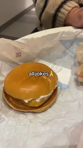 Shot a load in my burger😭🙏 #tiktok #goofyahh #viral #trend #macdonalds #FoodTok 
