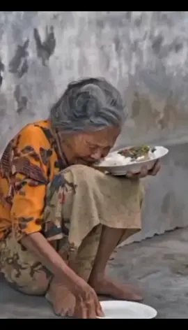 pesan seorang ibu kepada anaknya. nia gadis 18thn penjual gorengan#padangpariaman #niakurniasari #vidu 