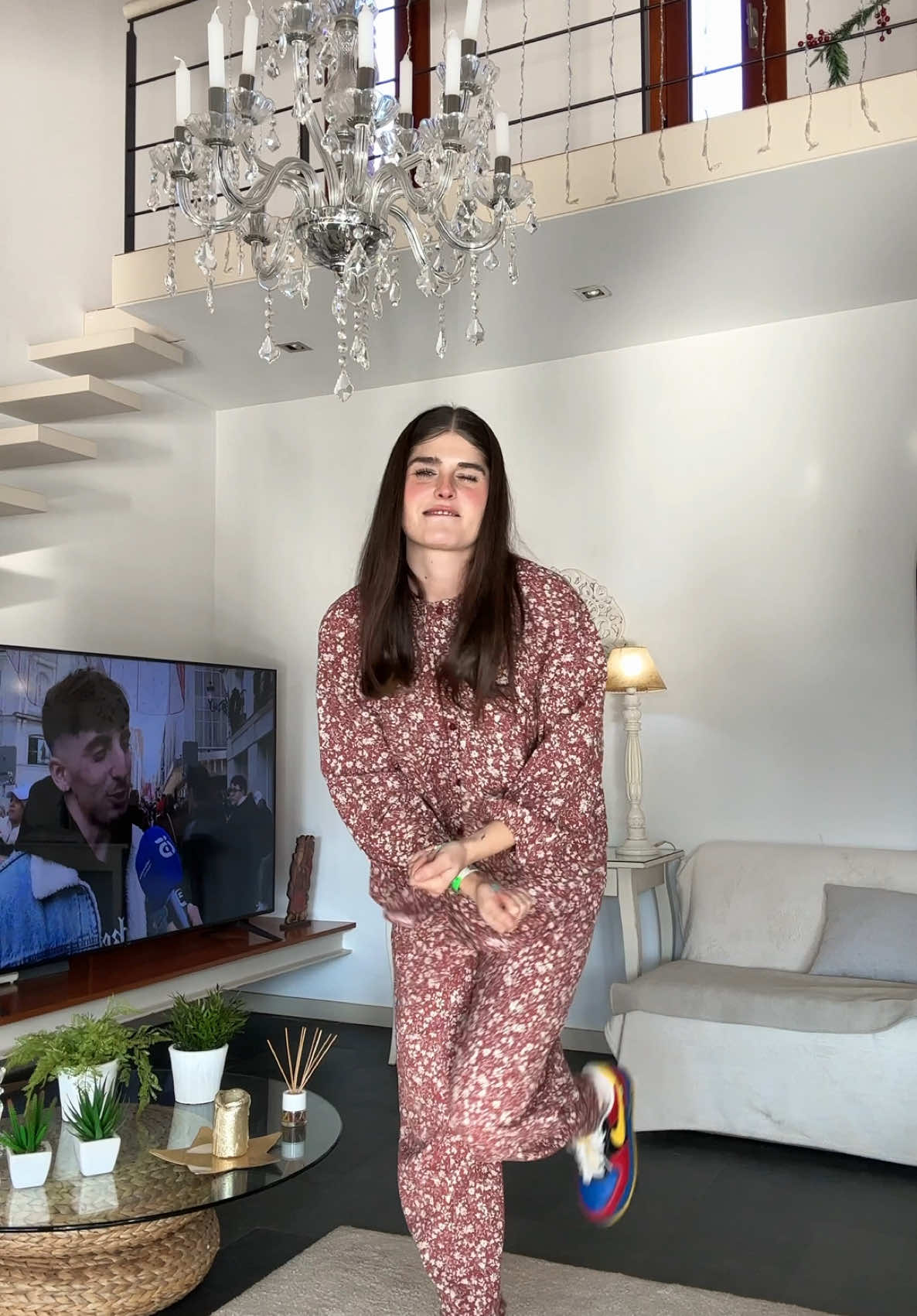 Me compré un pijama nuevo para hacer el trend que no entiendo 🙂👍🏻 