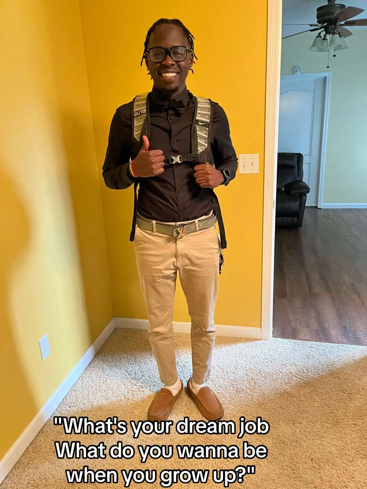 i still shed tears from the stories, my parents walked from khartoum sudan to addis ababa ethiopia where they had me mashallah! walking for weeks with my siblings with one water bottle! hopefully my dreams come true & i can build schools back home for those people back home in them same situations 🙏🏿 #dentist #trending #sudanese_tiktok #southsudantiktokers🇸🇸 #sudan #eastafrica #africantiktok #viral_video #fyp #colloge 