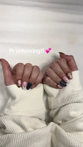 There tiktok is @soph ⭐️ and there instagram is sophluvsnails.   I am so so grateful for these they are stunning!! Thankyou so much #fyp #nails #pr #nailart #pressons #beauty #ar #nailtok #unboxin 