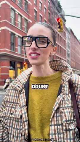 Confidence comes from finding more about yourself  #confidenceheist #inspiring🌍withconfidence #davidcarmi #confidence #selfconfidence #knoledge #nyc #brasil #modelwalk #larissamarchiori 