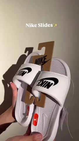 Nike Slides✨ . . #fyp #explore #buisness #explorepage #trend #trendingvideo #sales #fypシ #foryou #foryoupage #viralvideo #explorebuisness #wallets #beauty #egypt #cairo #fypage #fyppppppppppppppppppp #brands #jacket #winter #viral #fashion #fashionstyle #alexandria #jeans #wintercollection #viralvideos #slides 