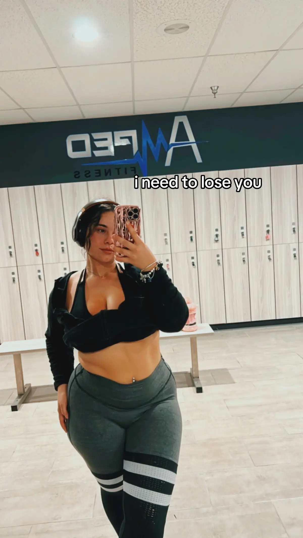 idek know the girl i was at the start of this year 😪 but if i can go back and tell her one thing is that she’s so so so strong and it gets 10x better 🙏🏼✨