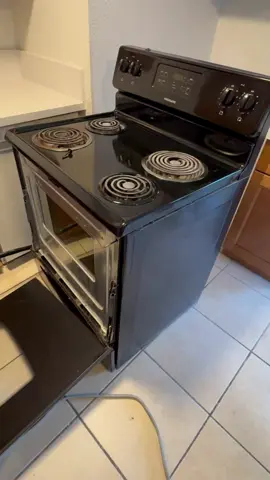 So you want to be a landlord? It’s not all fun and games. Expect some surprises and hard work along the way, but it will pay off. Send me a DM if you’re interested in building income through real estate, but it won’t always be passive 😂 The handle of this oven was ripped right off, so I had to get a replacement and install the electrical cable, but it works great. #realestateinvesting #landlord #propertymanagement #washingtonrealestate #oregonrealestate 