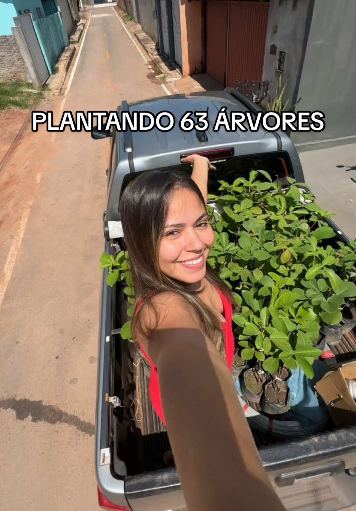 PLANTANDO 63 ÁRVORES 