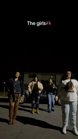 The girls were girlling last night🤪❤️@𝕃ᎥＴ𝐀 @🫶🏽 @YadhaTheGreat 