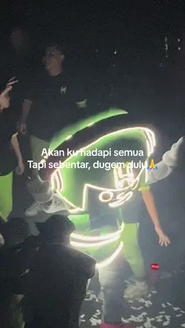 Maaf, sedang sibuk🗿🙏  #fyp #foryoupage #tiktok #kekinian #viral #terending #trending #jakartakeras #kemangambyar #livehouse 