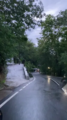 dlingo after rain tetap hati2 dijalan bolo, dalane lagi lunyu 😊 #gunungkidul24jam🔥 #gunungkidul #gunungkiduljogja #wonosari24jamfyp⚡ #wonosarigunungkidul #lajongk #lajon #sobatlajon #dlingo #bantul #bantul24jam #