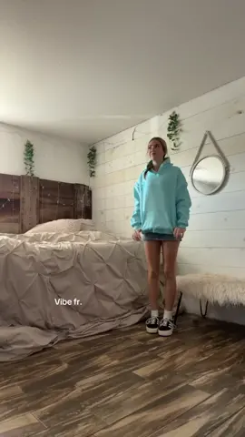 Sza and @PINK PALM PUFF = best combo #fyp #foryoupage #blowthisup #sza #hoodie #pinkpalmpuff #room #hairstyle #audios #sounds #soundstouse #audiostouse #foryou #lipsync  