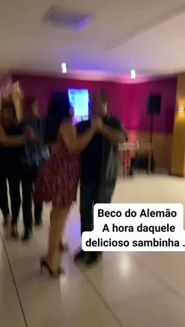 Beco do Alemão ontem dia 29/11/24. Vem dançar com a gente !!! Parceiro Autorizado @cezinhadancedivulga @becodoalemao @cleyoliveira.imoveis @nadya_baijao https://bit.ly/ContatocezinhadancedivulgaParceiroautorizadoLeandroAragão